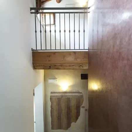 Apartment In Contesto Storico Noale
