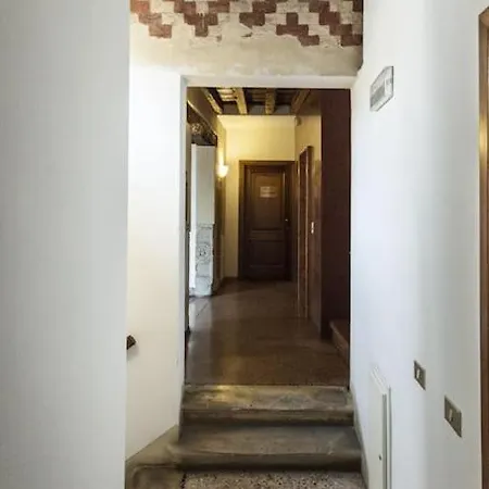 Apartment In Contesto Storico Noale