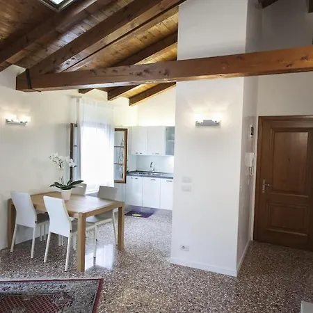 Apartment In Contesto Storico Noale
