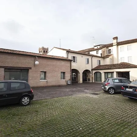 Apartment In Contesto Storico